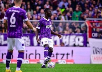Ghanaian defender Emmanuel Gyamfi shines for Osnabrück against Dortmund