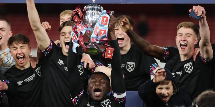 West Ham U18 ‘sensational’ captain Gideon Kodua reacts after FA Youth Cup triumph