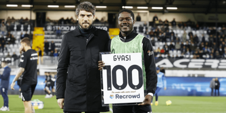Ghana’s Emmanuel Gyasi makes 100th appearances for Spezia
