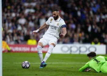 UEFA Champions League: Ten-man Chelsea lose first leg away to Real Madrid