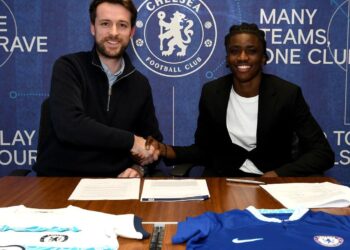 Promising Ghanaian winger Ato Ampah signs professional contract with Chelsea
