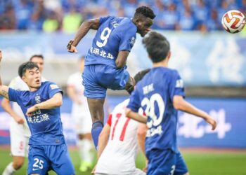 Ghanaian striker Abdul Aziz Yakubu on target in Wuhan Three Towns draw with Rongcheng FC in China