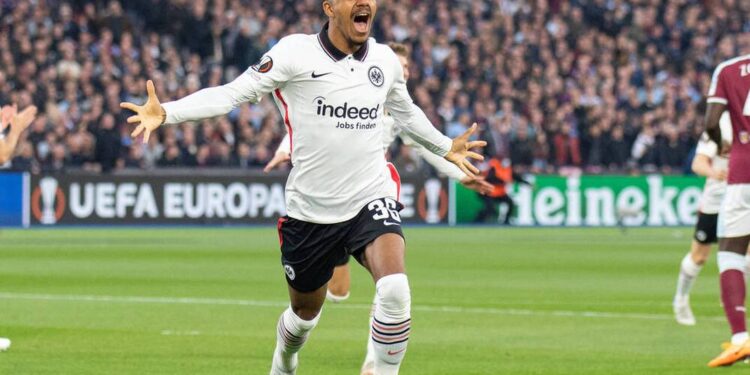 Frankfurt submit official bid to Borussia Dortmund for Ansgar Knauff’s permanent deal