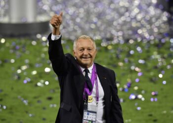 Jean Michel Aulas steps down as Lyon president after three decades in charge