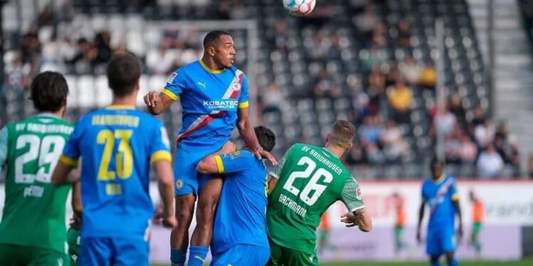 Ghanaian defender Anton Donkoh scores winner for Eintracht Braunschweig against Sandhausen