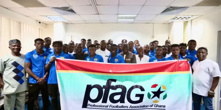 PICTURES: Hearts of Oak players, officials meet PFAG officials in Accra
