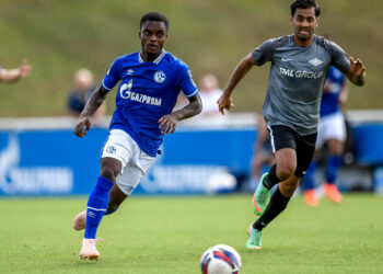 Ghanaian midfielder Daniel Kyerewaa leaves Schalke after declining new deal