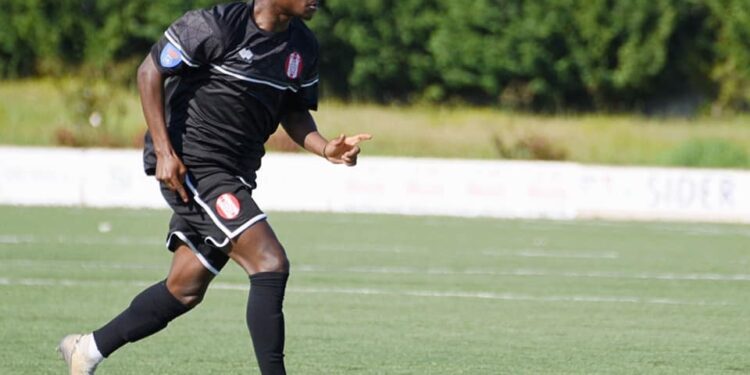 Ghanaian midfielder Moses Abbey joins Craiova