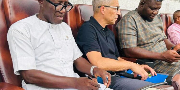 Ghana coaches Chris Hughton, Didi Dramani spotted at Baba Yara Stadium for Kotoko – Karela clash