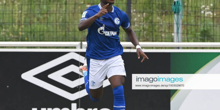 Three German clubs in hot chase for Ghanaian midfielder Daniel Kyerewaa after leaving Schalke O4