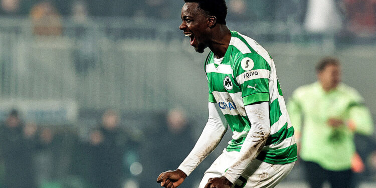 Ghanaian defender Gideon Jung extends Greuther Furth stay