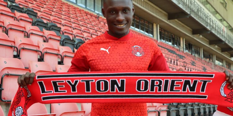 Ghanaian striker Dan Agyei delighted to sign for Leyton Orient