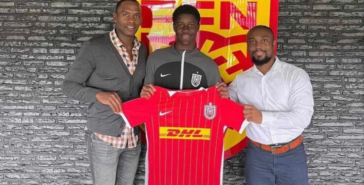 Ghanaian youngster Osman Ibrahim signs first professional contract with FC Nordsjaelland