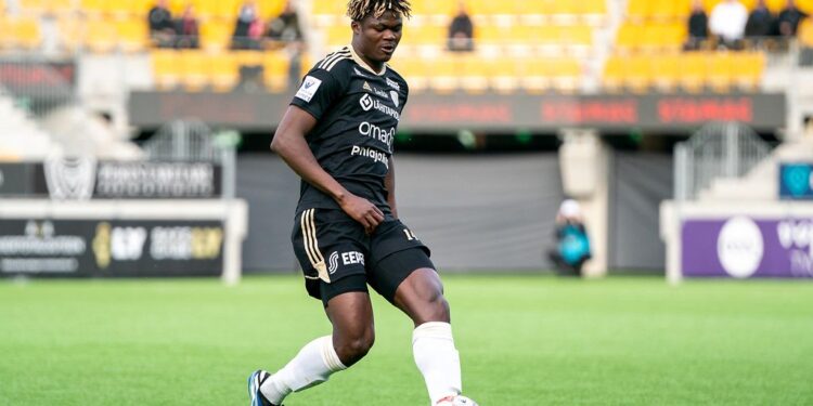 New Ghana international Terry Yegbe forces goalkeeper into scoring own goal