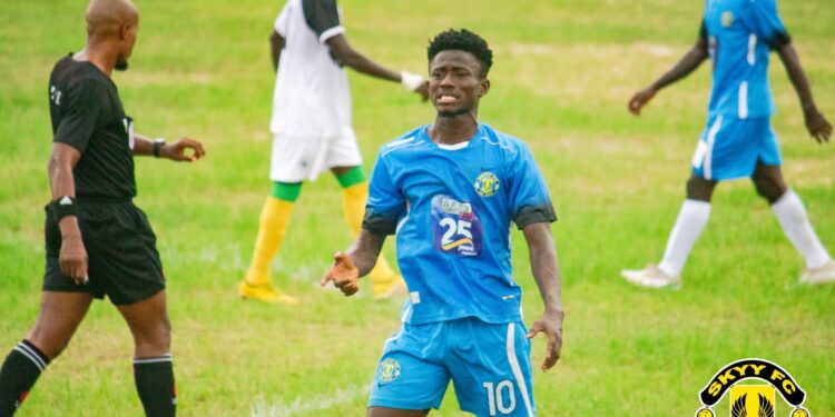Skyy FC youngster Baba Musah Hamadu wins Access Bank Division One League goal king gong