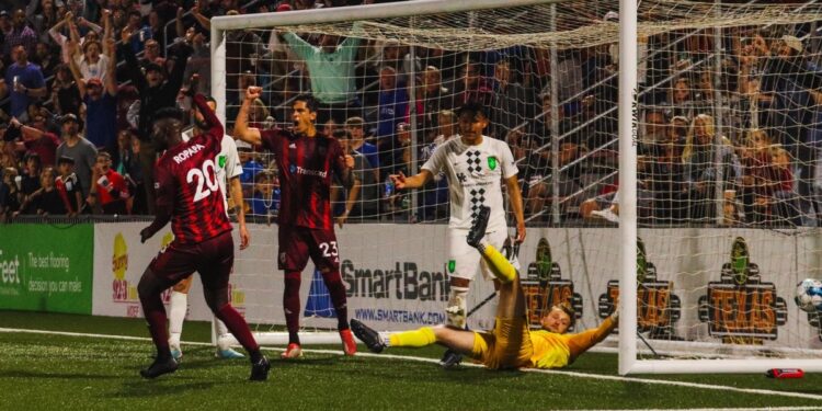 Video: Watch Ghanaian forward Ropapa Mensah’s third league goal for Red Wolves