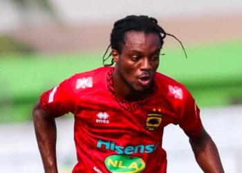 Medeama SC show interest in Asante Kotoko midfield enforcer Richmond Lamptey