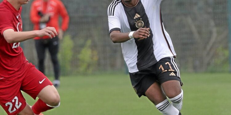 CK Akunnor’s son Charles Herrmann promoted to Dortmund U19