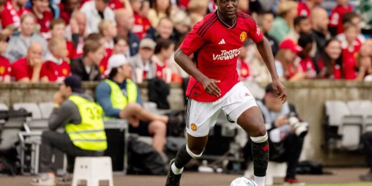 Ghanaian midfielder Kobbie Mainoo wows Manchester United manager Erik ten Hag, set for more play time in first team