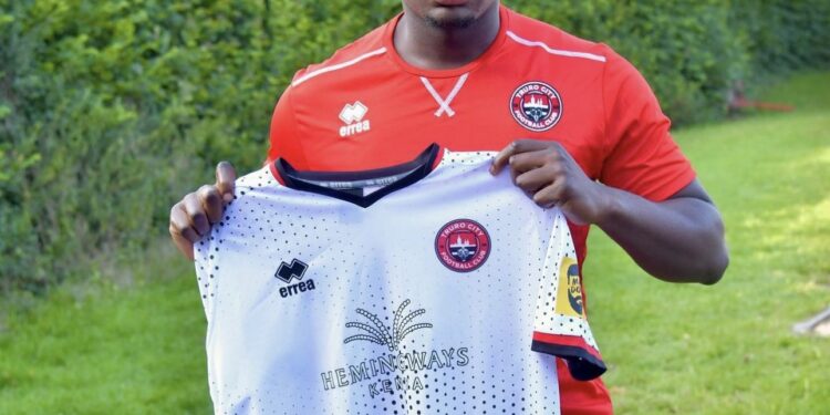 EXCLUSIVE: Ghanaian attacker Obed Yeboah signs for Truro City FC