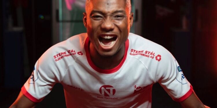 Ghanaian defender Maxwell Woledzi delighted to sign for Norwegian club Fredrikstad FK