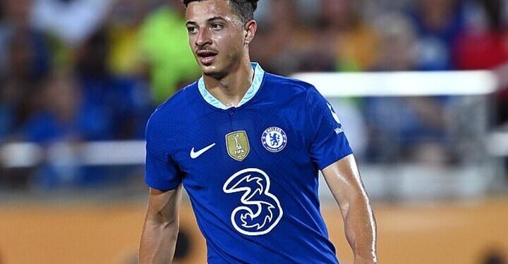 Leeds United agree deal to sign Chelsea defender Ethan Ampadu