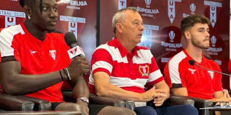 I didn’t join Cluj because of coach Toni Petrea, says UTA Arad forward Godberg Cooper