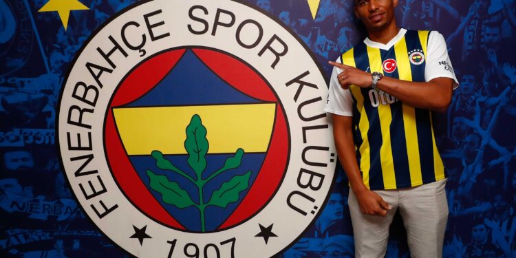 “I came here to win trophies” – Alexander Djiku reacts after sealing Fenerbahce move