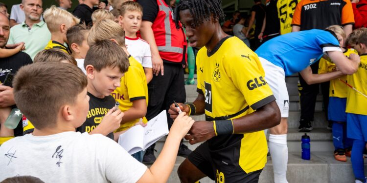 VIDEO: Ghanaian youngster Prince Aning scores in Borussia Dortmund 7-0 win over Westfalia Rhynern