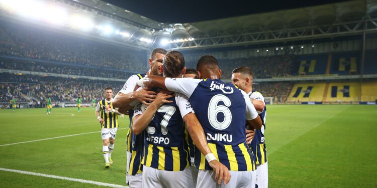Ghana’s Alexander Djiku shines in Fenerbahçe’s big win over FC Zimbru in UEFA Conference League qualifier