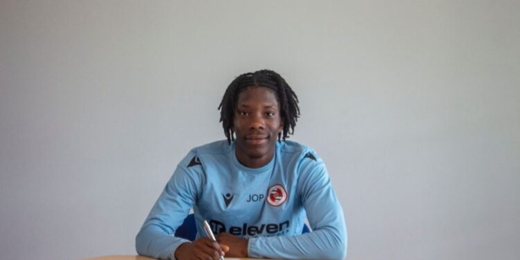 Ghanaian midfielder Jeremiah Okine-Peters signs first professional contract with Reading FC