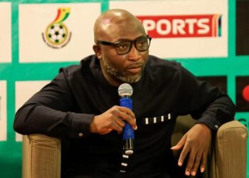 GFA General Secretary Prosper Harrison Addo donates GH¢4,000 to support upgrade works at Sunyani Coronation Park