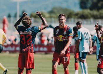 Ghanaian midfielder Forson Amankwah scores a beauty as Salzburg thrash Hamburg in friendly