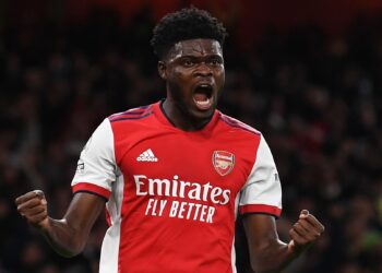 Video: Watch Arsenal star Thomas Partey’s top-notch performance against Barcelona