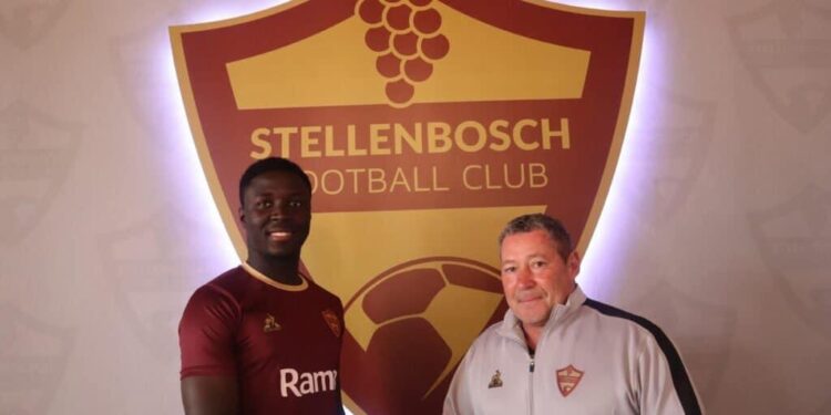 South African side Stellenbosch FC sign Ghanaian defender Prince Annor Amponsah