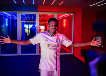 Ghanaian teen sensation Ernest Nuamah starts training with Lyon ahead of PSG clash [Watch Video]