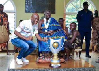 “Don’t be anxious to win trophies, rather build a strong team” – Otumfuo tells Kotoko coach Prosper Ogum