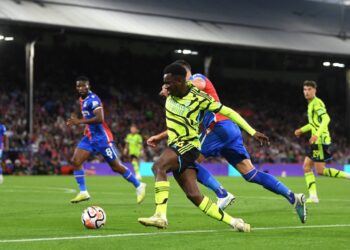 Former Premier League star Kevin Campbell believes Eddie Nketiah’s critics have an agenda