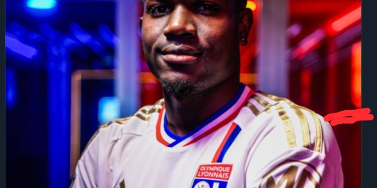 ‘Good luck my little one’ – Ghana legend Michael Essien to Ernest Nuamah on his move to Lyon