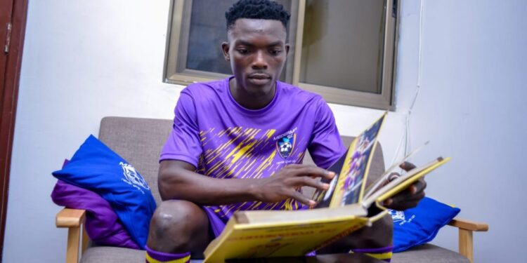 Ghana champions Medeama sign youngster Ibrahim Larbi