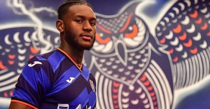 Istanbul Basaksehir unveils new signing Jerome Opoku [PHOTOS]