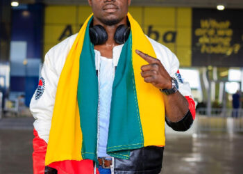 Watch how Freezy Macbones was welcomed in Kumasi by parents, friends and others