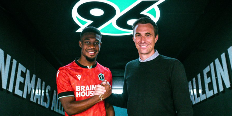 OFFICIAL: German side Hannover 96 sign Ghanaian youngster Christopher Scott from Royal Antwerp