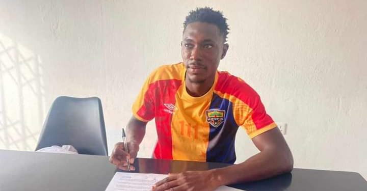 Hearts of Oak sign promising defender Qwaku Nsoh from Uncle T United