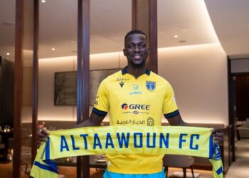 Saudi side Al-Taawoun beat Besiktas to sign Gambian striker Musa Barrow in club record signing