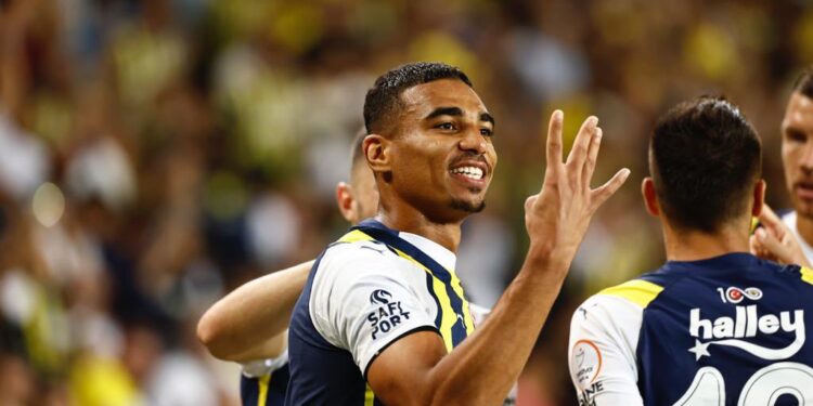 VIDEO: Watch Alexander Djiku’s sensational half-volley strike for Fenerbahçe SK