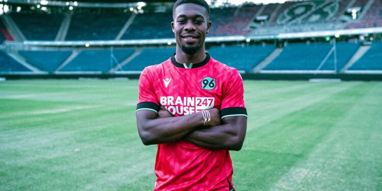 Christopher Scott reveals why he opted to join Hannover 96