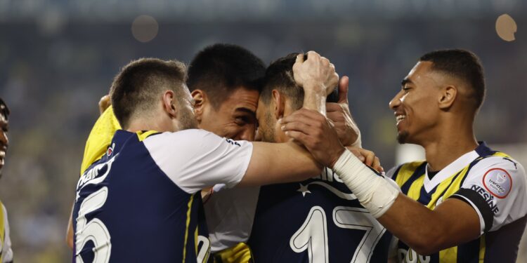 Ghanaian defender Alexander Djiku delighted with Fenerbahce’s win over Hatayaspor