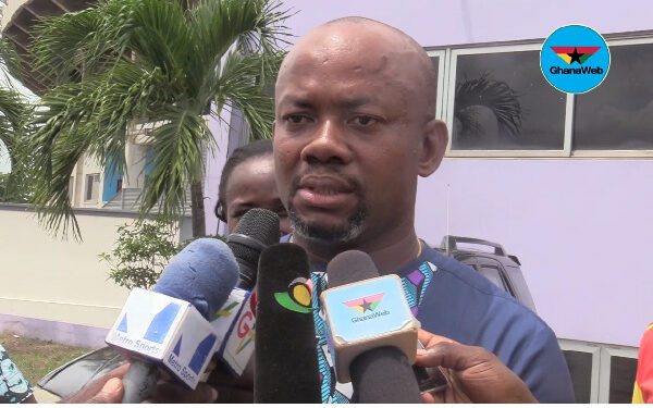 Asamoah Gyan reacts to his manger Anim Addo’s defeat in the GFA Executive Council race