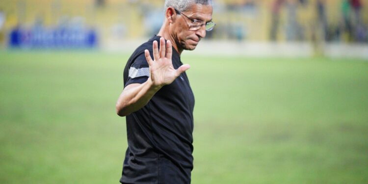 Black Stars coach Chris Hughton apologizes to Ghanaians after humiliating defeat to USA